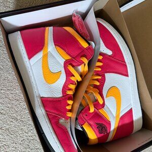 Air Jordan Retro I 1 High OG Light Fusion Red Mens